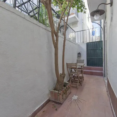 Alfama Design With Terrace By Homing *