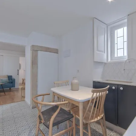 Appartamento Alfama Design With Terrace By Homing *