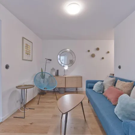 Appartamento Alfama Design With Terrace By Homing Lisbona