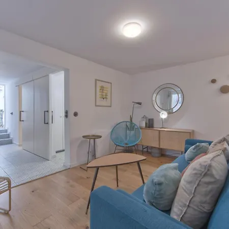 Alfama Design With Terrace By Homing