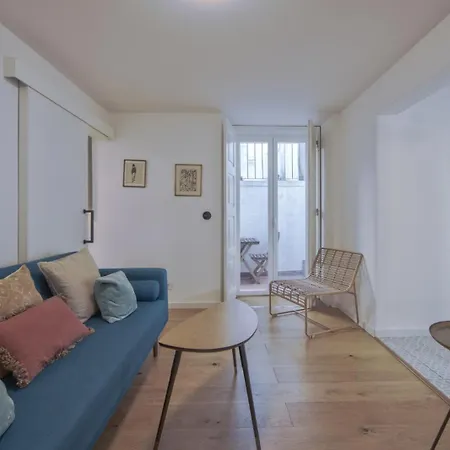 Alfama Design With Terrace By Homing Apartment *