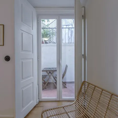 Alfama Design With Terrace By Homing Apartment Lisbon