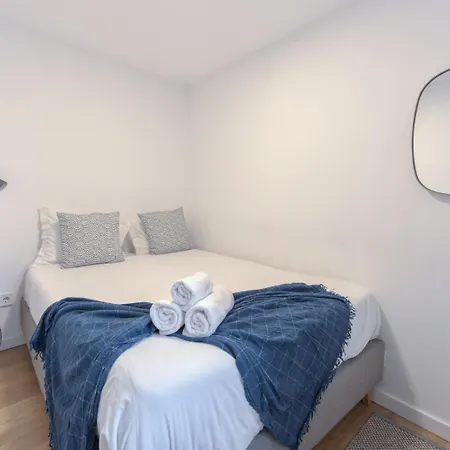 Lägenhet Alfama Design With Terrace By Homing