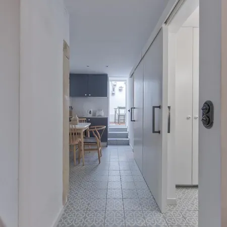 Alfama Design With Terrace By Homing Lägenhet